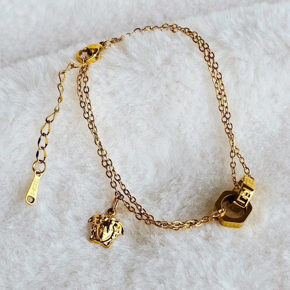 Luxurious Gold Charm Bracelet